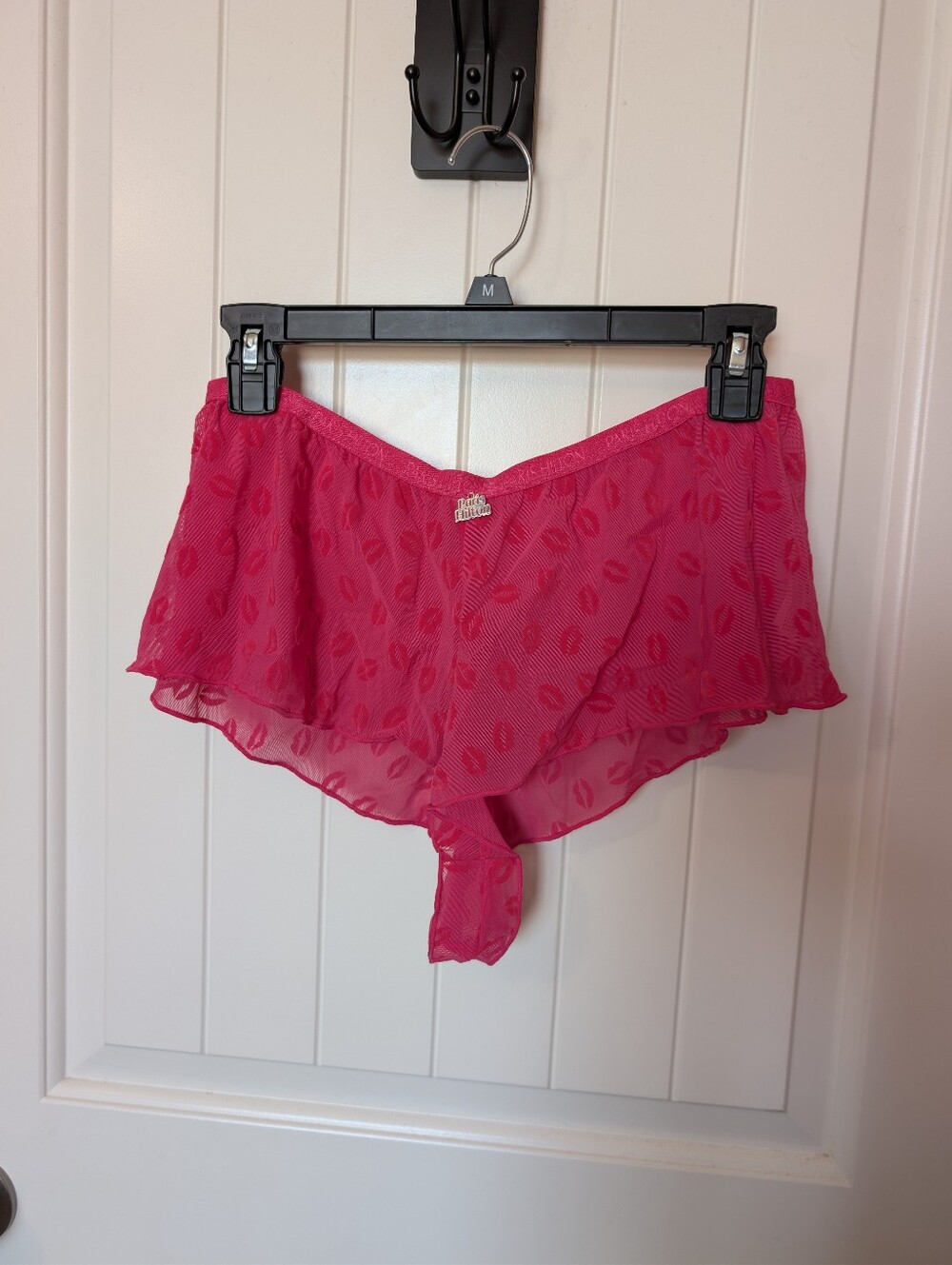 NWOT Paris Hilton Babydoll 2 Piece Lace Lip Set Medium Hot Pink - Picture 2 of 5